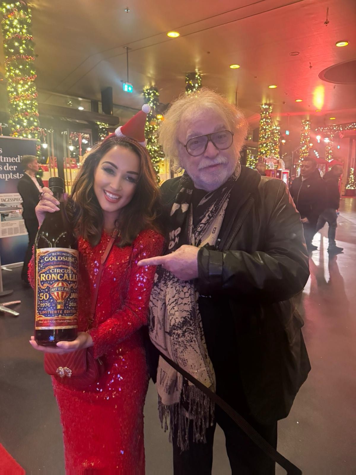 BERLINER GOLDSUSE
50 Jahre Circus-Theater Roncalli Jubiläum
Bernhard Paul