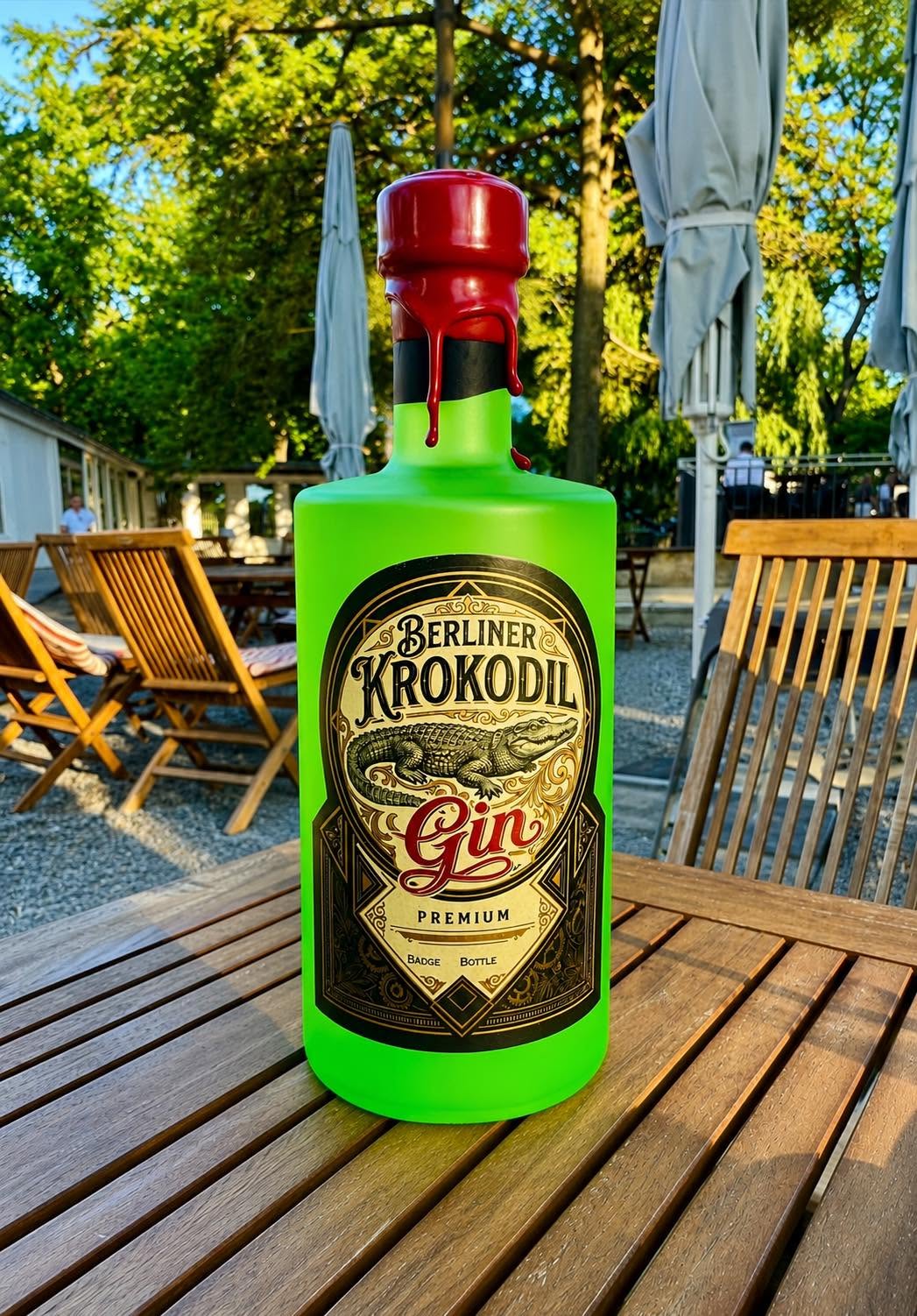 BERLINER KROKODIL GIN + TAVERNA INOS
