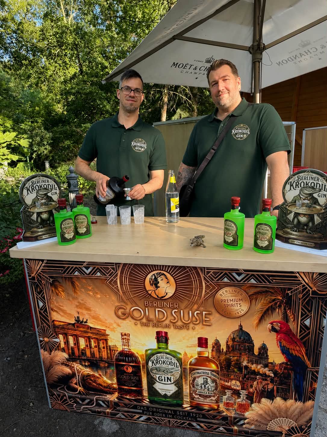 BERLINER KROKODIL GIN BAR-TEAM